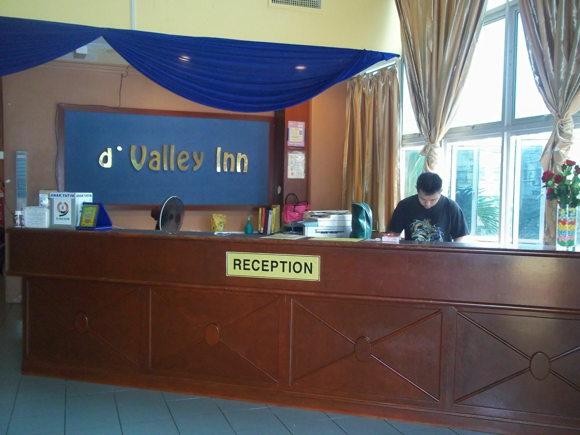 D Valley Hotel Kuala Lipis Exterior photo